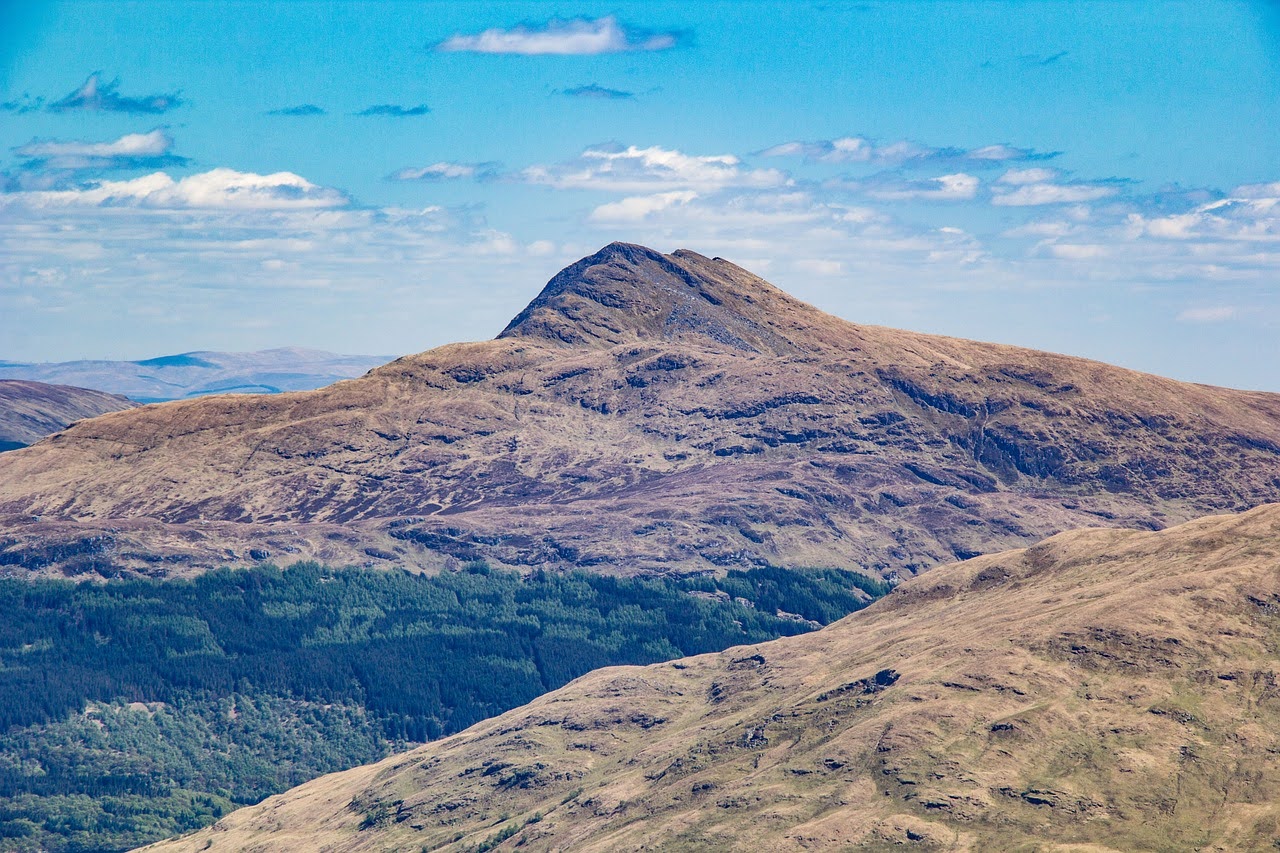 Ben Lomond during a sunny day.